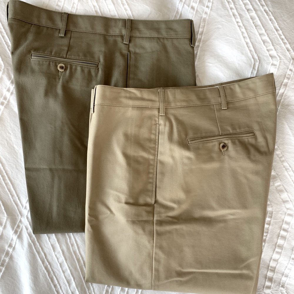 Lot of Men's Traditional Fit No Iron Chino Pants